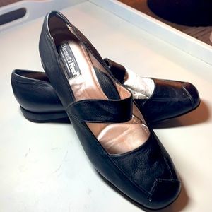 BeautiFeel soft black leather flats 7.5/38 Made in Israel